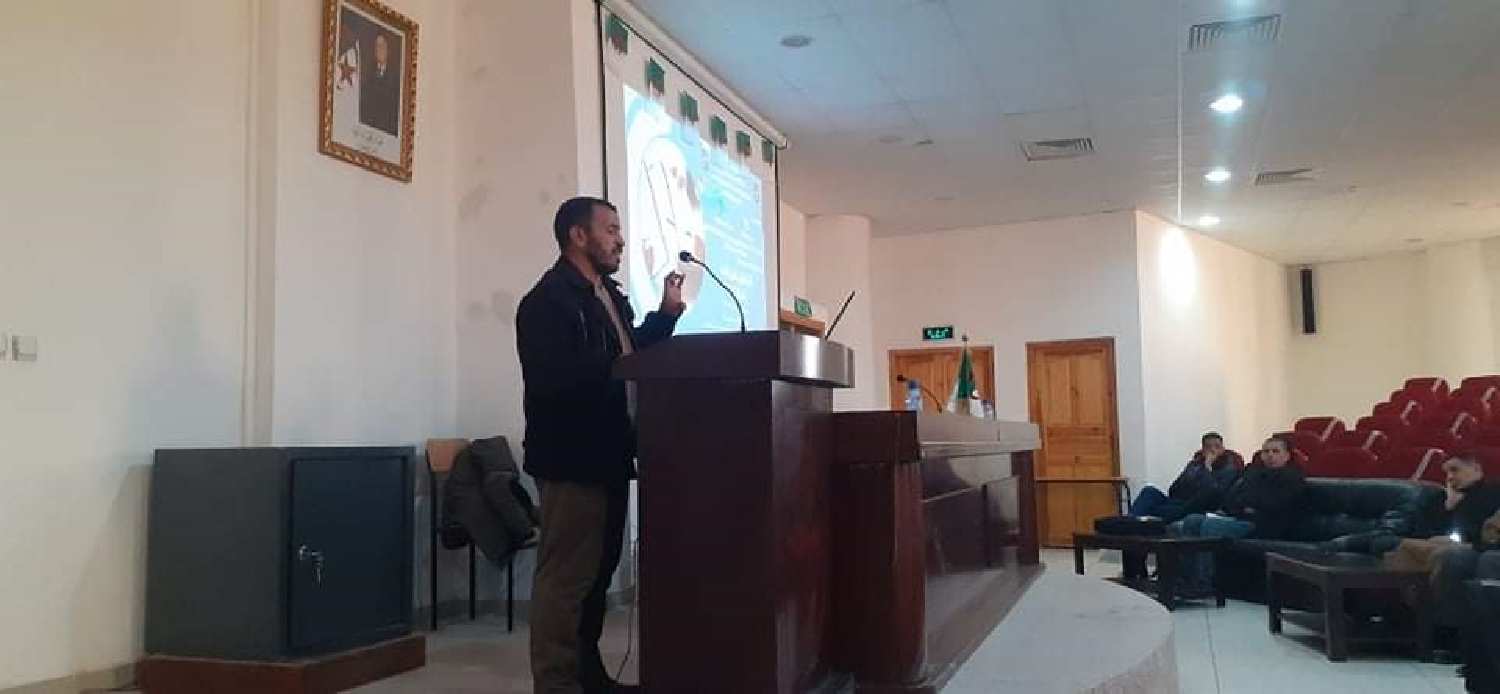 received_4639245116192689